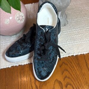 Kenneth Cole Dark Blue Snakeskin Sneakers